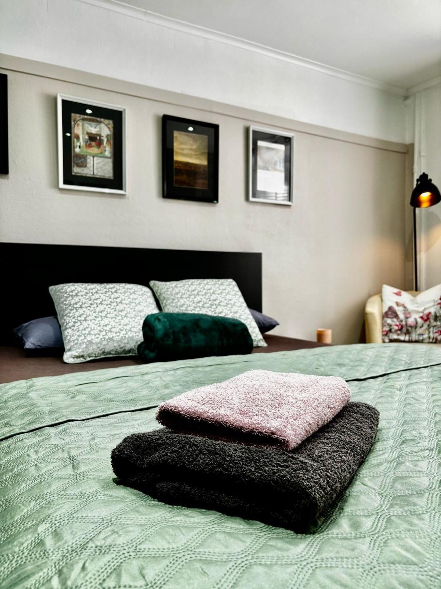 Guest House Atomium Брюксел Екстериор снимка